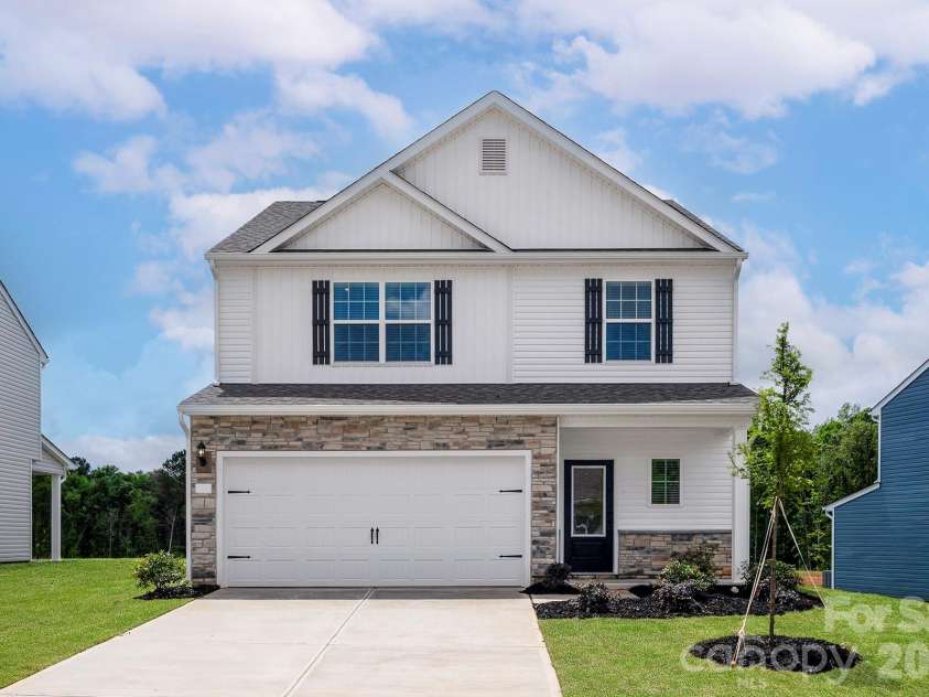6717 Fairford Drive, Charlotte, NC 28215.  MLS# CAR4354277, YatesRealty ID 2988. 