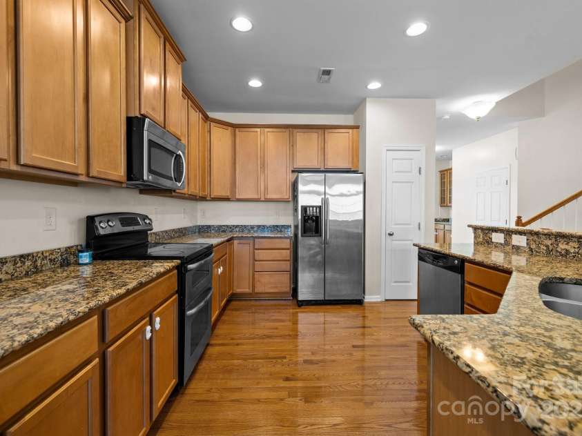 9341 Lenox Pointe Drive, Charlotte, NC 28273.  MLS# CAR4170120, YatesRealty ID 2988. 