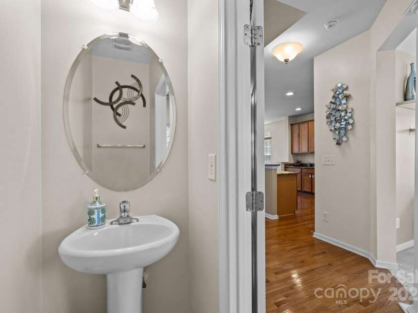 9341 Lenox Pointe Drive, Charlotte, NC 28273.  MLS# CAR4170120, YatesRealty ID 2988. 