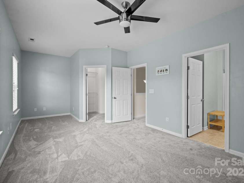 9341 Lenox Pointe Drive, Charlotte, NC 28273.  MLS# CAR4170120, YatesRealty ID 2988. 