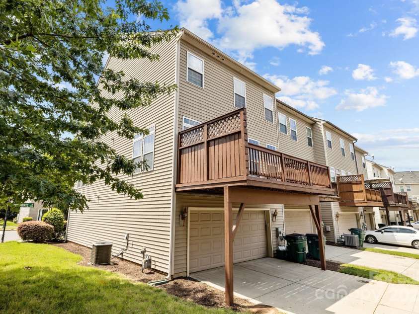 9341 Lenox Pointe Drive, Charlotte, NC 28273.  MLS# CAR4170120, YatesRealty ID 2988. 