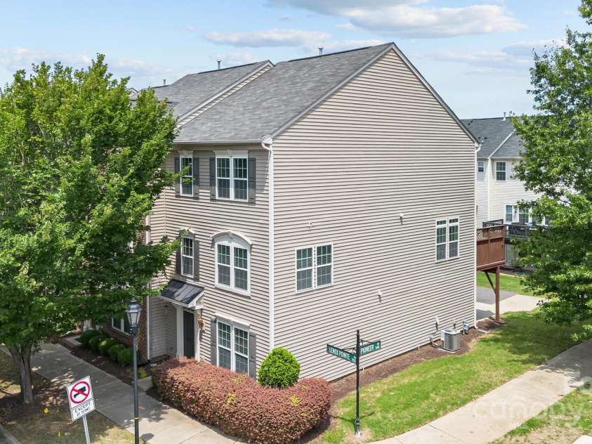 9341 Lenox Pointe Drive, Charlotte, NC 28273.  MLS# CAR4170120, YatesRealty ID 2988. 