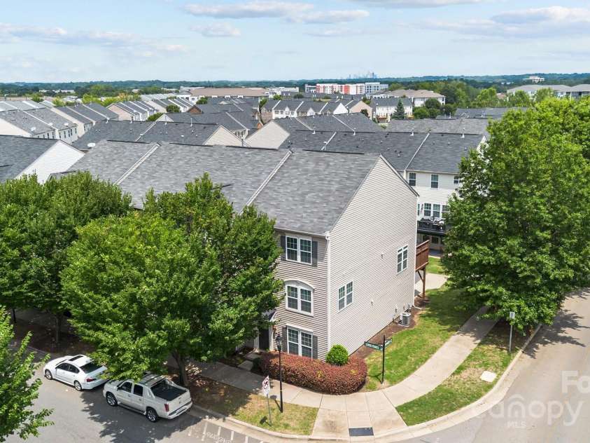 9341 Lenox Pointe Drive, Charlotte, NC 28273.  MLS# CAR4170120, YatesRealty ID 2988. 
