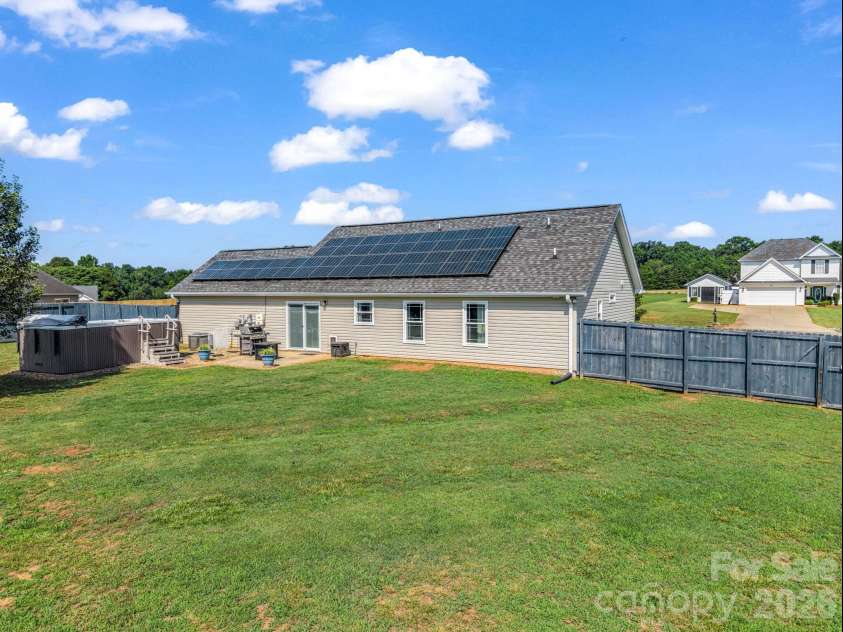 169 Oak Brook Lane, Gaffney, SC 29341.  MLS# CAR4392983, YatesRealty ID 29881. 