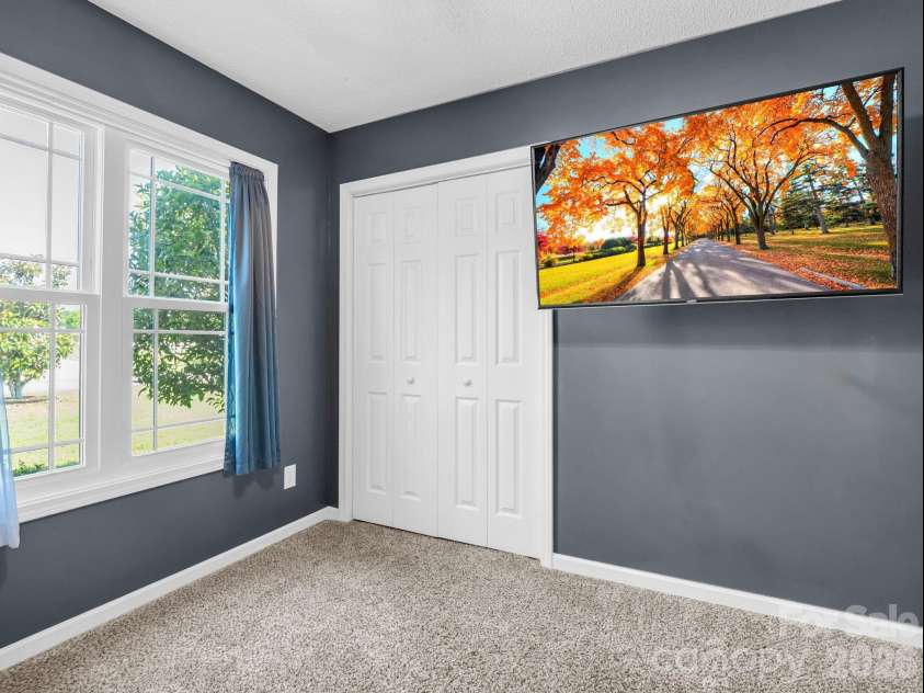 169 Oak Brook Lane, Gaffney, SC 29341.  MLS# CAR4392983, YatesRealty ID 29881. 