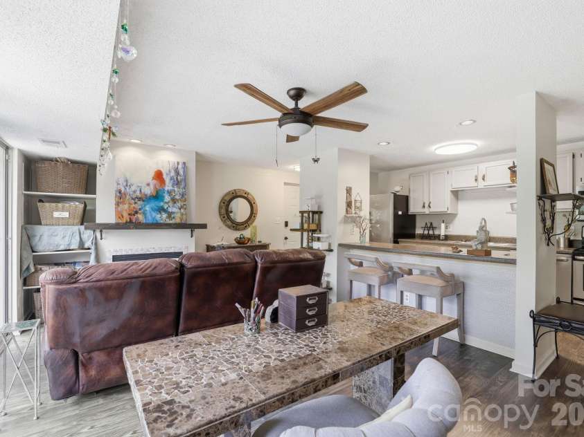 9630 Old Gate Drive, Matthews, NC 28105.  MLS# CAR4392576, YatesRealty ID 29882. 