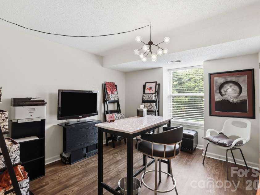 9630 Old Gate Drive, Matthews, NC 28105.  MLS# CAR4392576, YatesRealty ID 29882. 