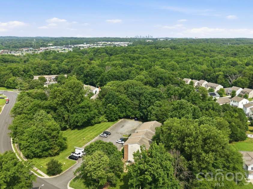 9630 Old Gate Drive, Matthews, NC 28105.  MLS# CAR4392576, YatesRealty ID 29882. 