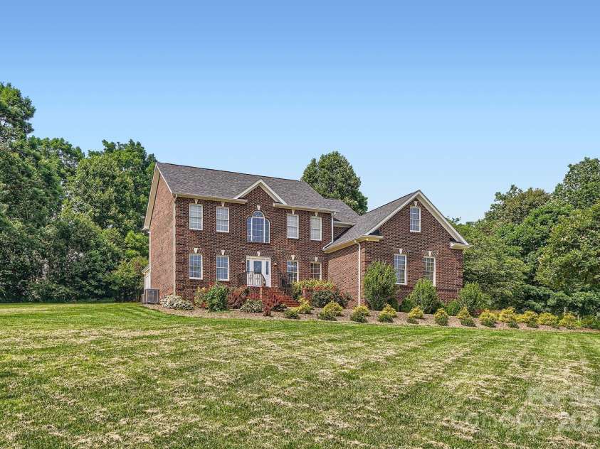 1185 Willow Creek Drive, Newton, NC 28658.  MLS# CAR4267617, YatesRealty ID 29883. 