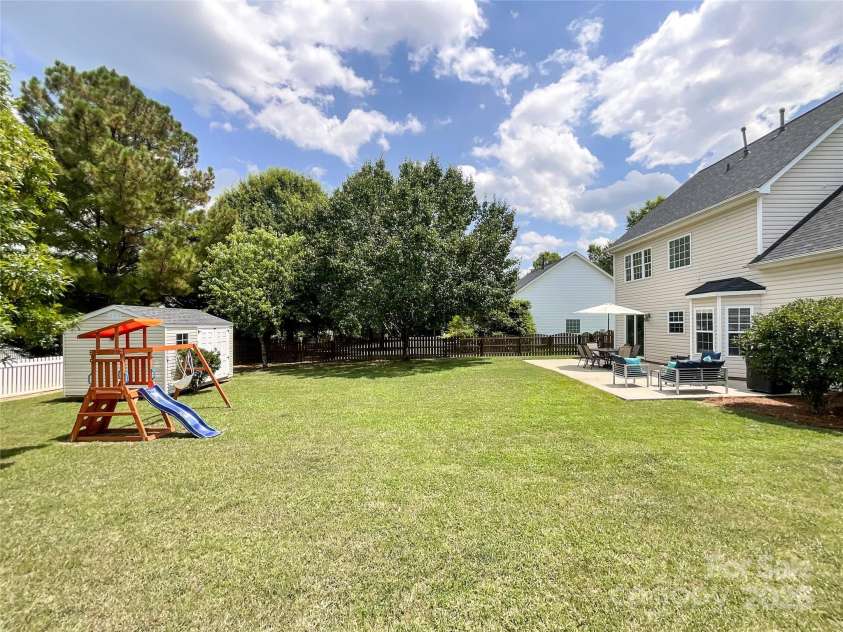 1047 Enderbury Drive, Indian Trail, NC 28079.  MLS# CAR4282440, YatesRealty ID 29887. 