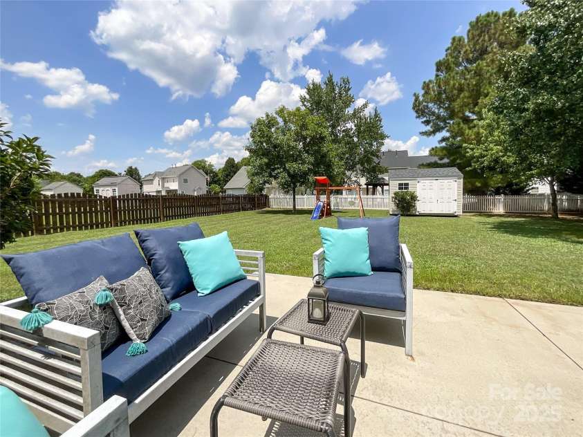 1047 Enderbury Drive, Indian Trail, NC 28079.  MLS# CAR4282440, YatesRealty ID 29887. 