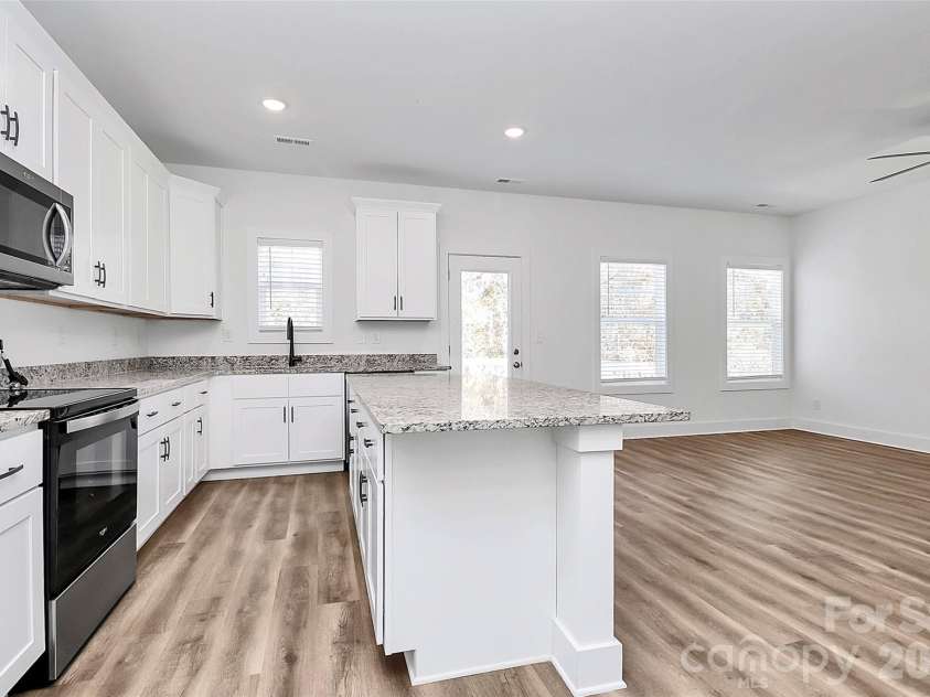 3016 Woodlands Creek Drive, Monroe, NC 28110.  MLS# CAR4336585, YatesRealty ID 29889. 