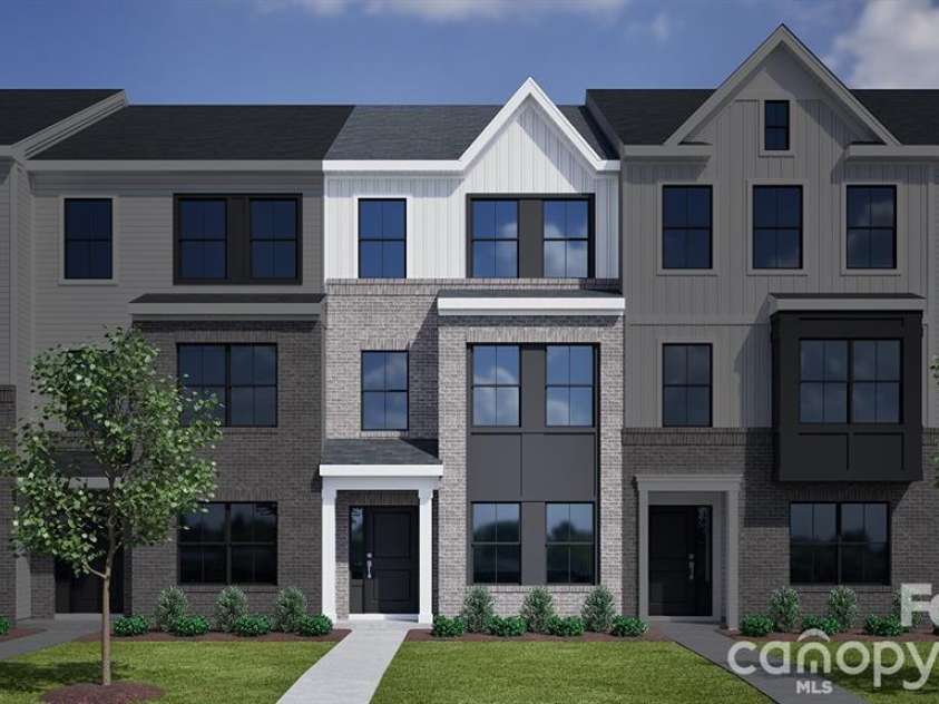 7540 Mashburn Drive, Charlotte, NC 28269.  MLS# CAR4410236, YatesRealty ID 29889. LOT#7