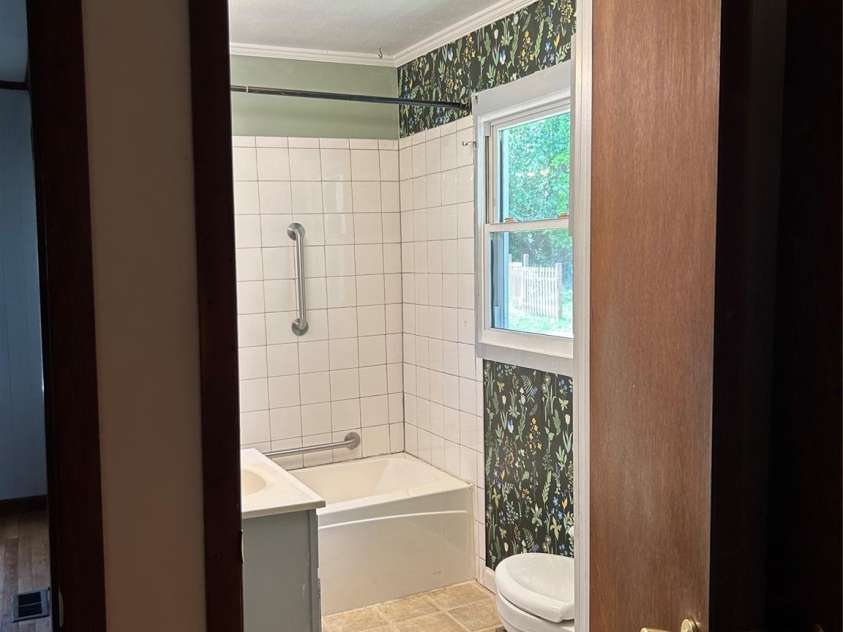 85 Oshea Lane, Waynesville, NC 28786.  MLS# CAR4265816, YatesRealty ID 29891. Full Bath