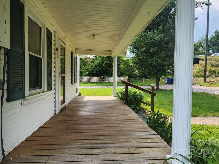 85 Oshea Lane, Waynesville, NC 28786.  MLS# CAR4265816, YatesRealty ID 29891. Inviting Front Porch