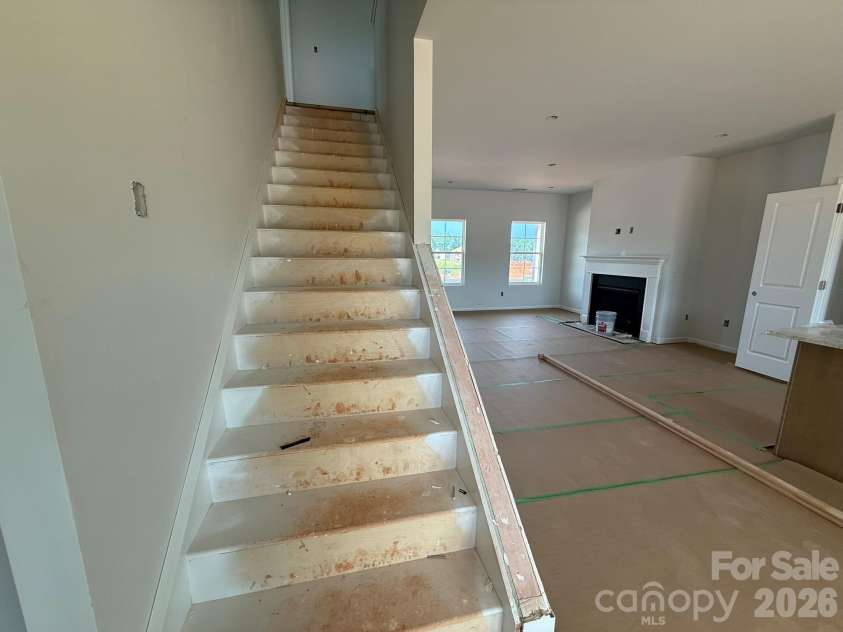 4021 Juno Drive, Charlotte, NC 28215.  MLS# CAR4392670, YatesRealty ID 29893. 