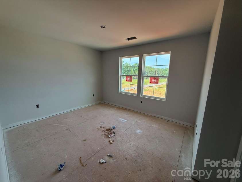 4025 Juno Drive, Charlotte, NC 28215.  MLS# CAR4392685, YatesRealty ID 29894. Bed 3