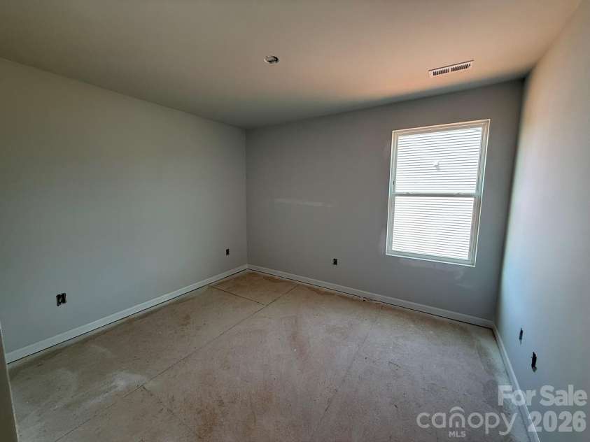 4017 Juno Drive, Charlotte, NC 28215.  MLS# CAR4392598, YatesRealty ID 29895. Bed 2