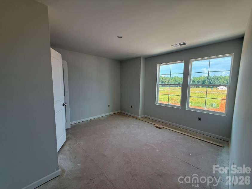 4017 Juno Drive, Charlotte, NC 28215.  MLS# CAR4392598, YatesRealty ID 29895. Bed 3
