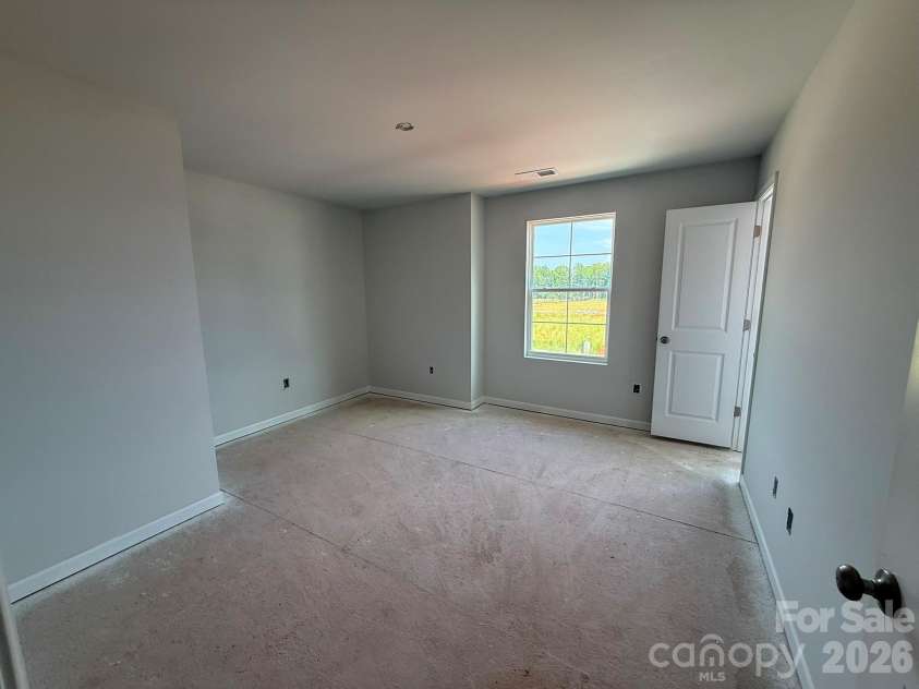 4017 Juno Drive, Charlotte, NC 28215.  MLS# CAR4392598, YatesRealty ID 29895. Bed 4
