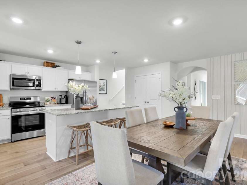 4017 Juno Drive, Charlotte, NC 28215.  MLS# CAR4392598, YatesRealty ID 29895. The following photos are representative only - actual selections for this home may vary. 