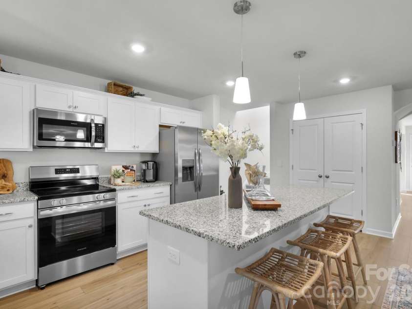 4017 Juno Drive, Charlotte, NC 28215.  MLS# CAR4392598, YatesRealty ID 29895. The following photos are representative only - actual selections for this home may vary. 