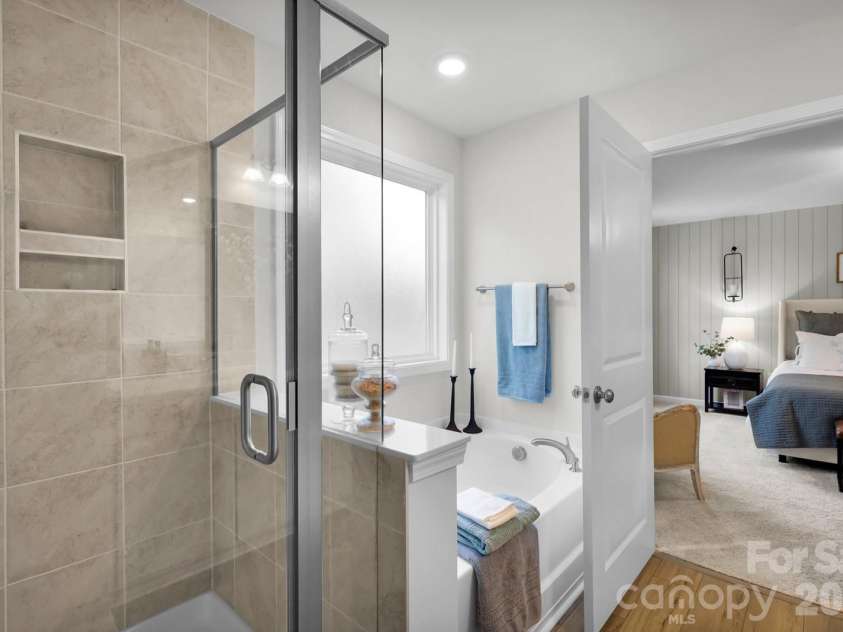 4017 Juno Drive, Charlotte, NC 28215.  MLS# CAR4392598, YatesRealty ID 29895. The following photos are representative only - actual selections for this home may vary. 