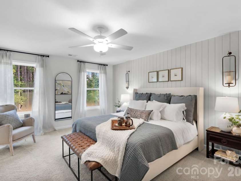 4017 Juno Drive, Charlotte, NC 28215.  MLS# CAR4392598, YatesRealty ID 29895. The following photos are representative only - actual selections for this home may vary. 