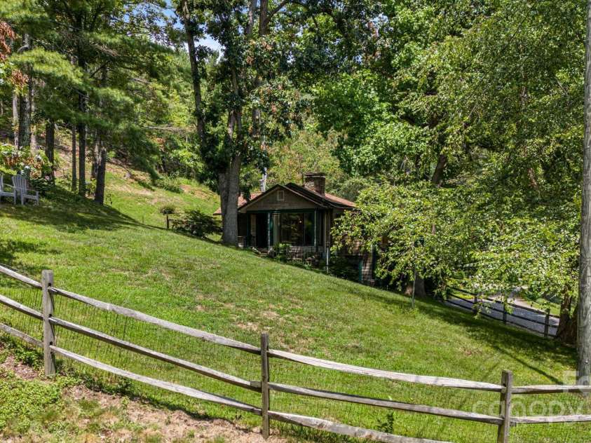 92 Hamburg Mountain Road, Weaverville, NC 28787.  MLS# CAR4285985, YatesRealty ID 29895. 