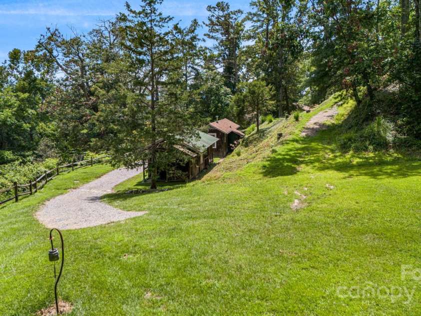 92 Hamburg Mountain Road, Weaverville, NC 28787.  MLS# CAR4285985, YatesRealty ID 29895. 