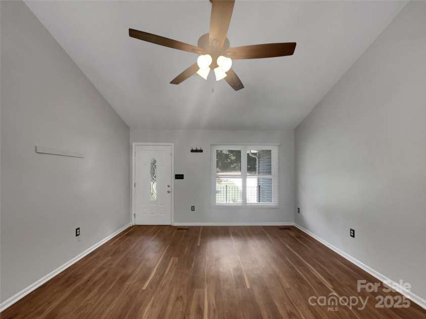 121 Purple Finch Lane, Mooresville, NC 28117.  MLS# CAR4221284, YatesRealty ID 29896. 