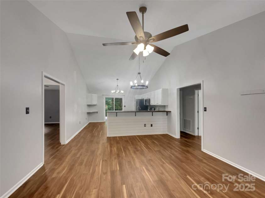 121 Purple Finch Lane, Mooresville, NC 28117.  MLS# CAR4221284, YatesRealty ID 29896. 