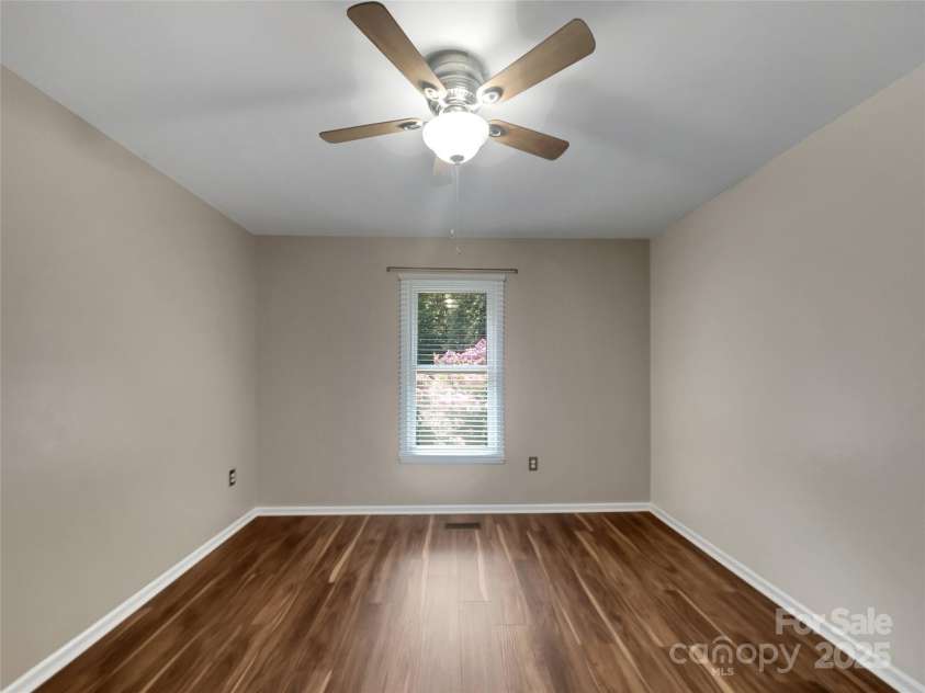 121 Purple Finch Lane, Mooresville, NC 28117.  MLS# CAR4221284, YatesRealty ID 29896. 