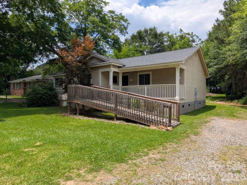 2065 Neely Store Road, Rock Hill, SC 29730.  MLS# CAR4392950, YatesRealty ID 29896. 