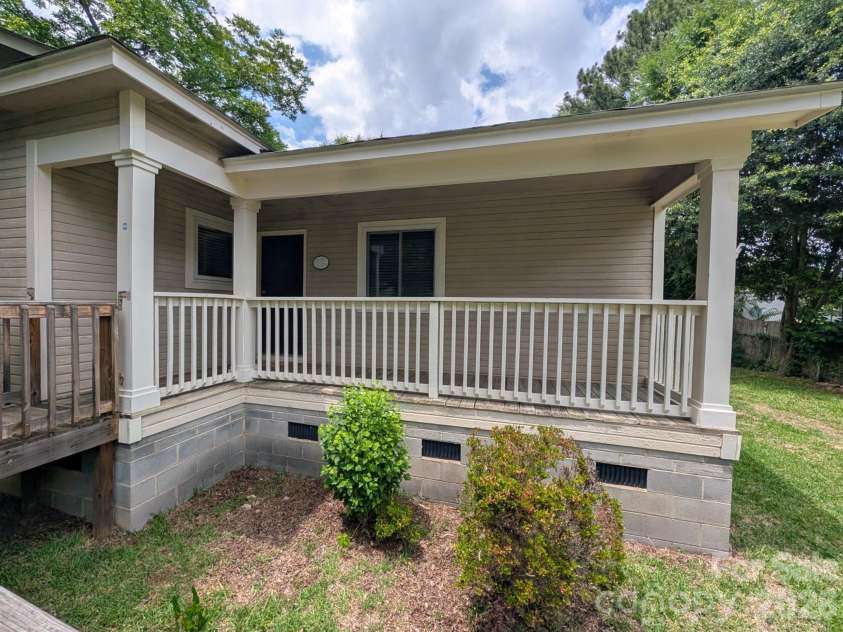 2065 Neely Store Road, Rock Hill, SC 29730.  MLS# CAR4392950, YatesRealty ID 29896. 