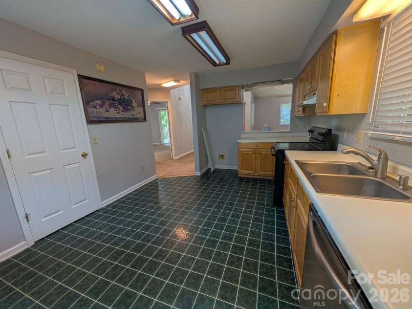 2065 Neely Store Road, Rock Hill, SC 29730.  MLS# CAR4392950, YatesRealty ID 29896. 