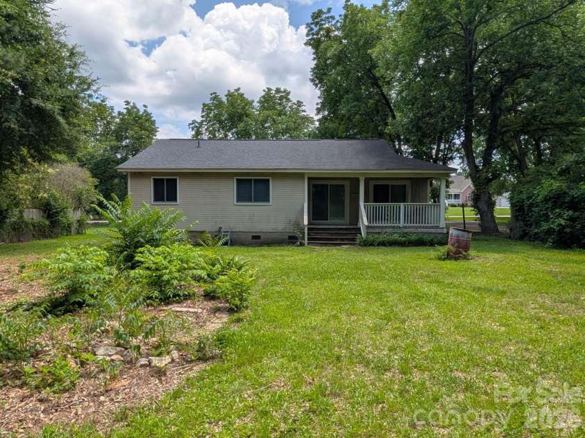2065 Neely Store Road, Rock Hill, SC 29730.  MLS# CAR4392950, YatesRealty ID 29896. 