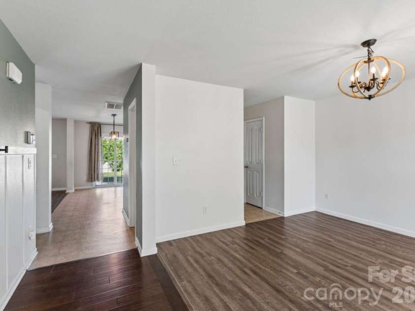 129 Quail Springs Road, Statesville, NC 28677.  MLS# CAR4391681, YatesRealty ID 29897. 