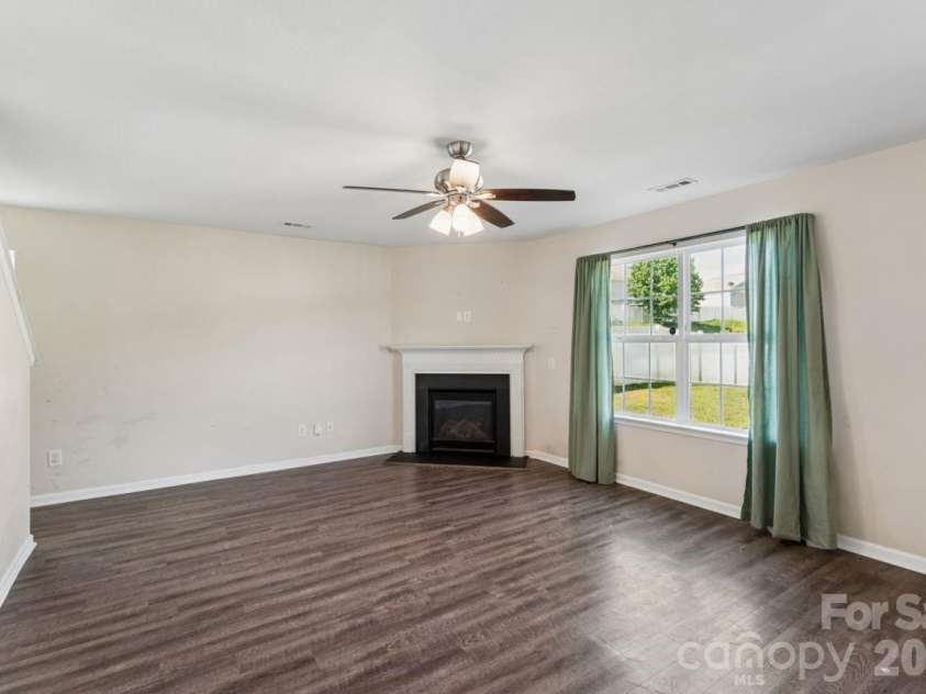 129 Quail Springs Road, Statesville, NC 28677.  MLS# CAR4391681, YatesRealty ID 29897. 