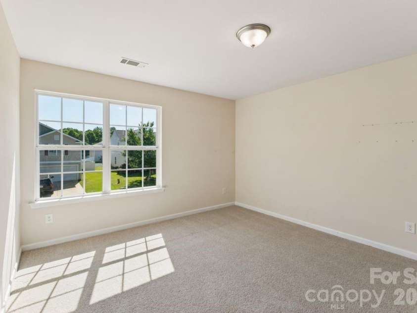 129 Quail Springs Road, Statesville, NC 28677.  MLS# CAR4391681, YatesRealty ID 29897. 