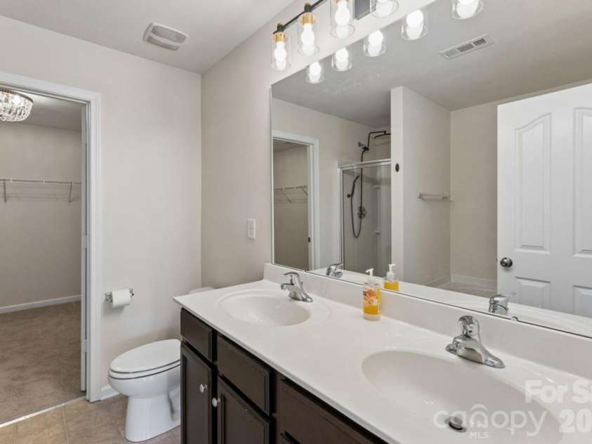 129 Quail Springs Road, Statesville, NC 28677.  MLS# CAR4391681, YatesRealty ID 29897. 