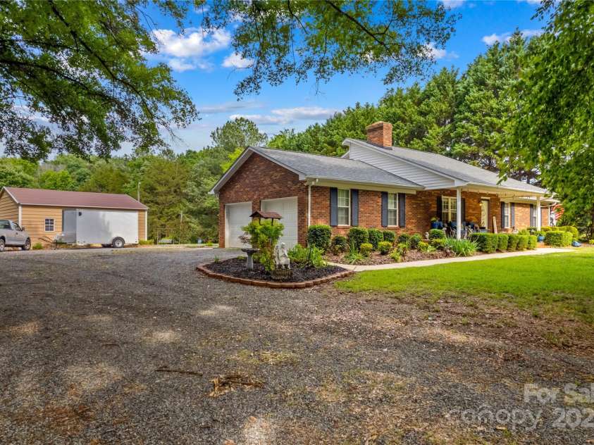 648 Odell School Road, Concord, NC 28027.  MLS# CAR4260231, YatesRealty ID 29897. 