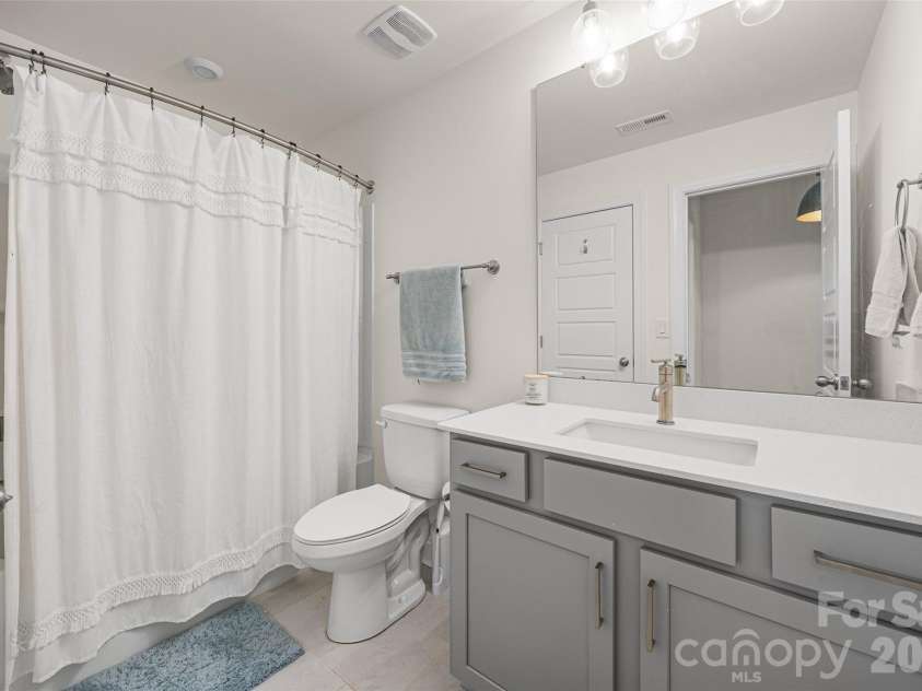 172 Triple Ponds Court, Clover, SC 29710.  MLS# CAR4390746, YatesRealty ID 29898. 