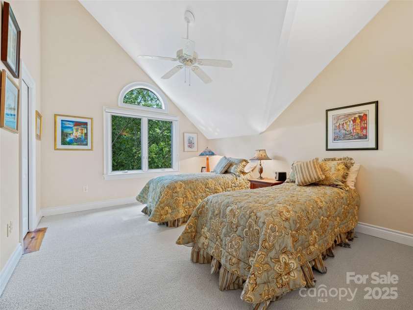 212 Plains Drive, Asheville, NC 28803.  MLS# CAR4284711, YatesRealty ID 29898. Guest bedroom