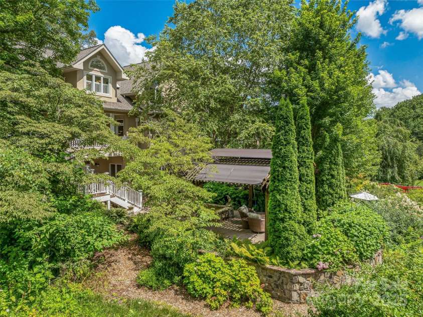 212 Plains Drive, Asheville, NC 28803.  MLS# CAR4284711, YatesRealty ID 29898. Oh the relaxing spaces you will find here