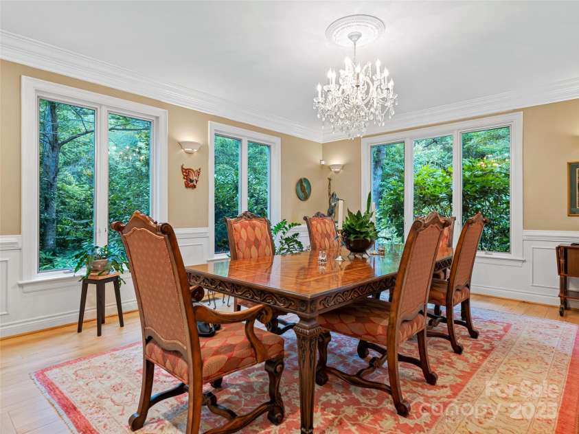 212 Plains Drive, Asheville, NC 28803.  MLS# CAR4284711, YatesRealty ID 29898. Stunning dining room...imagine entertaining here