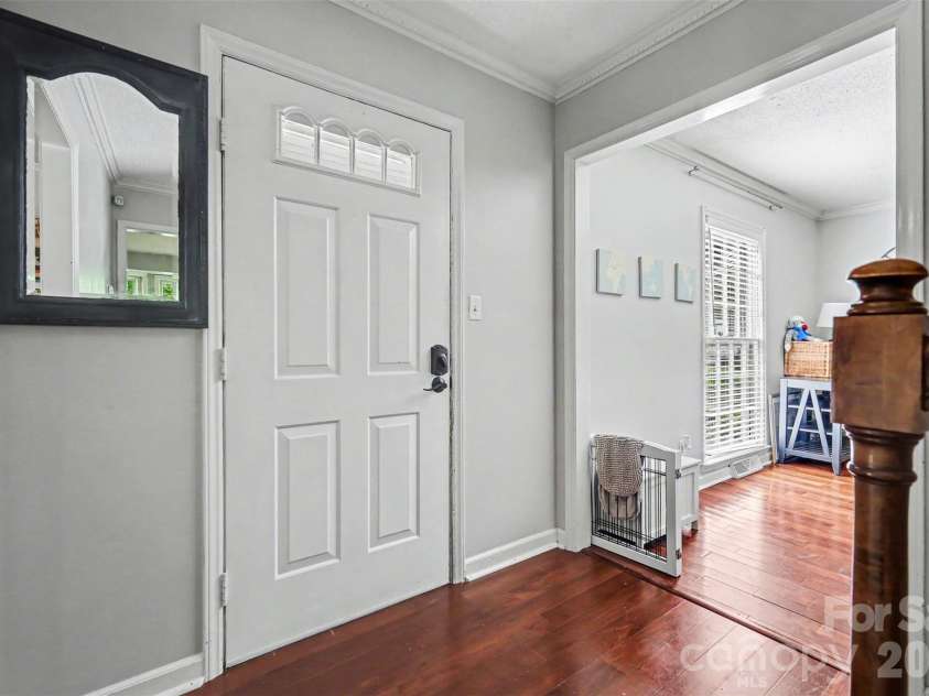 11808 Tall Oak Place, Charlotte, NC 28226.  MLS# CAR4391165, YatesRealty ID 29899. 