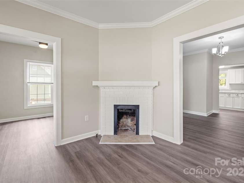 406 Main Street, Clover, SC 29710.  MLS# CAR4279553, YatesRealty ID 29899. Dining area/hallway