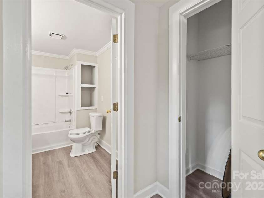 406 Main Street, Clover, SC 29710.  MLS# CAR4279553, YatesRealty ID 29899. Full bath and utility closet