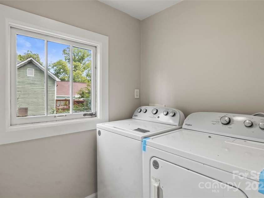 406 Main Street, Clover, SC 29710.  MLS# CAR4279553, YatesRealty ID 29899. Spacious laundry room with washer and dryer
